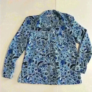 Kim Rogers blue floral print bottom down shirt